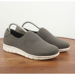 Comfortiva Womens Cate Slip On Shoes Sneakers Casual Gray Neoprene Size 9.5M